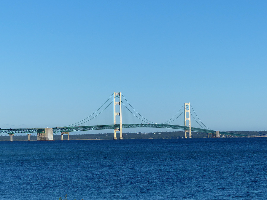 Mackinac Bridge by Nate Lindsey