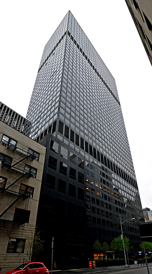 919 Third Avenue by John W. Cahill