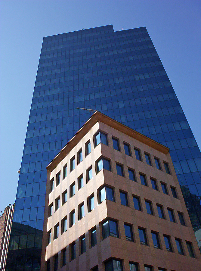 TP S.A Office Building by Pavel Toczynski