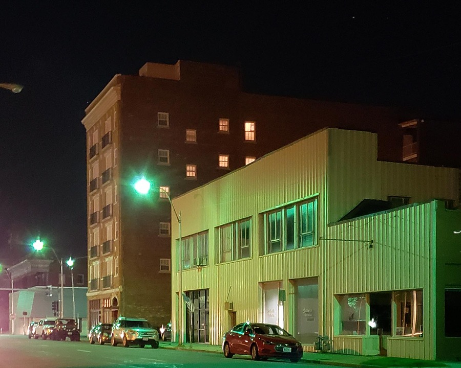 Zahn Apartments by Ryan Hildebrand