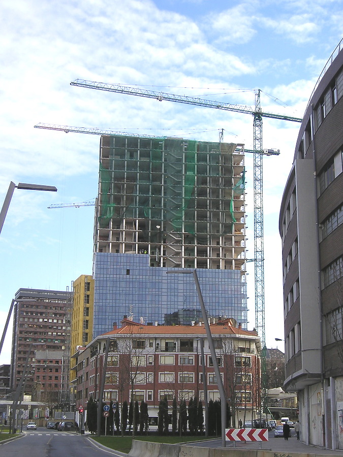 Isozaki Atea I by Mikel Allende