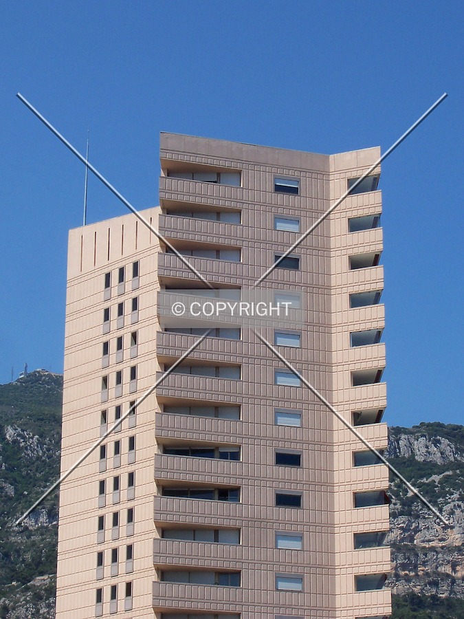 Le Mirabeau by Florian Barbier