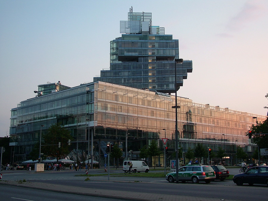 Norddeutsche Landesbank by Pedro Marcelino