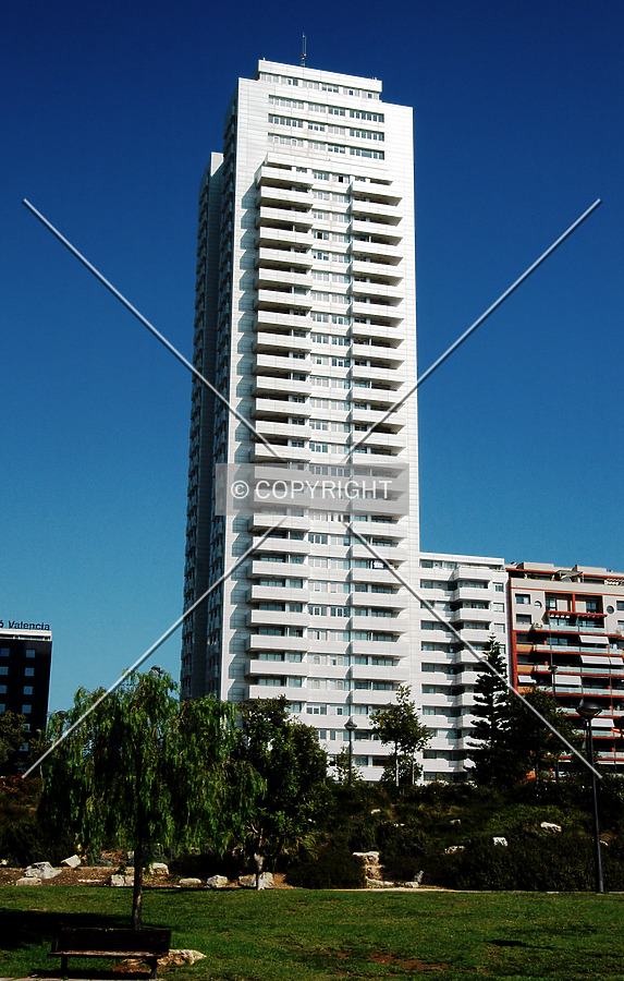 Torre de Francia by Jorge Molina