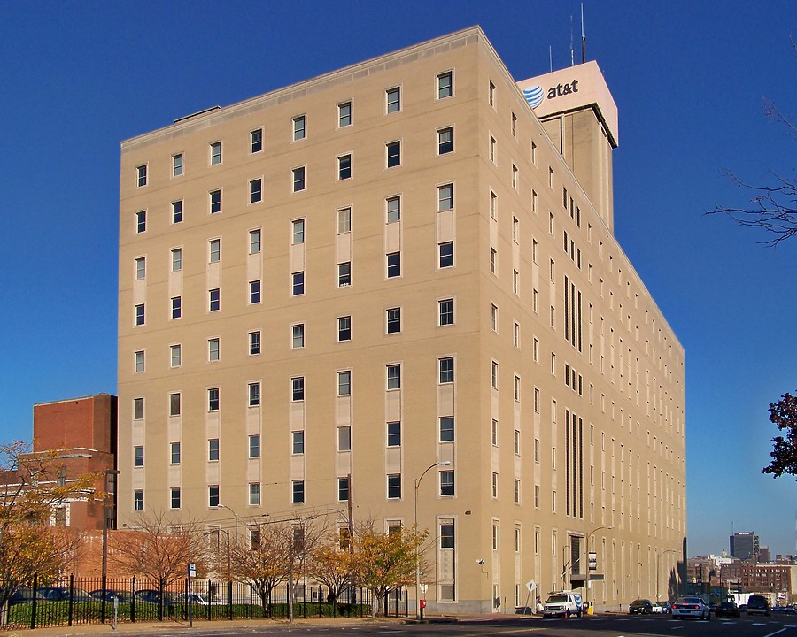 AT&T Toll Building by Ryan Hildebrand