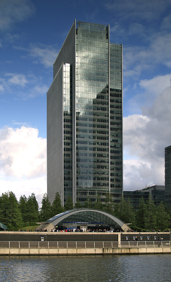 10 Upper Bank Street by Cesar Serrano