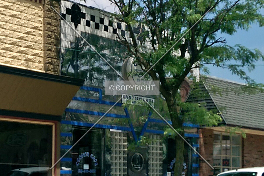 Corner Café