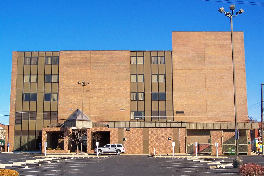 Regions Trust Building by Ryan Hildebrand