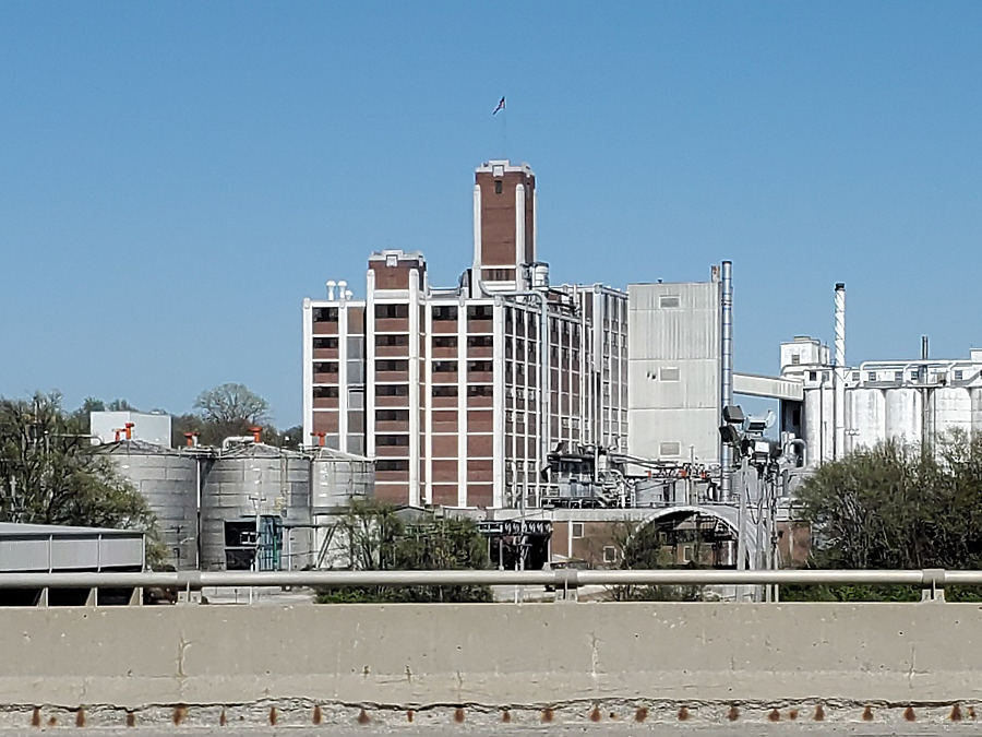 Quaker Oats Mill and Package Building by Ryan Hildebrand