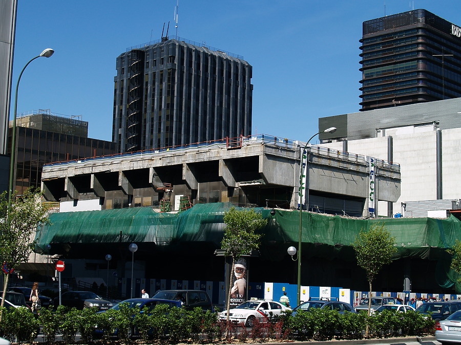 Edificio Windsor by Cesar Serrano