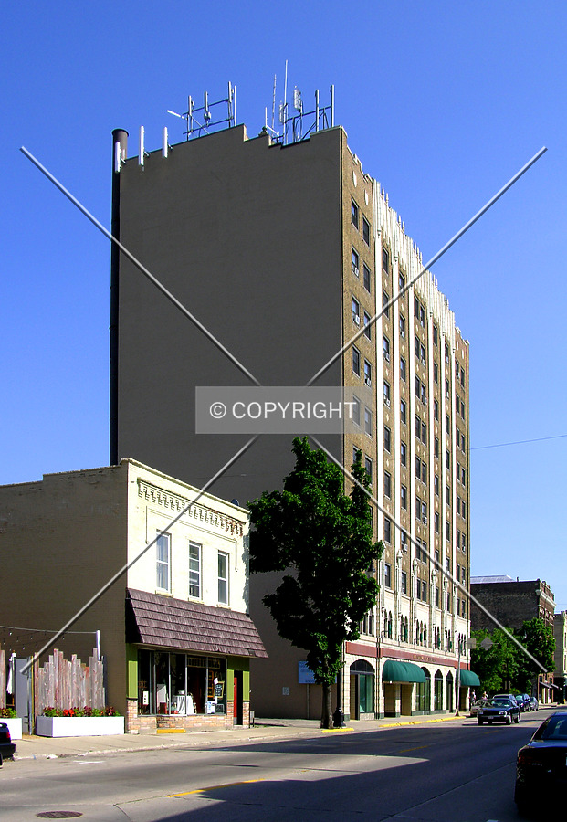 Mainview Apartments by Chris Patriarca