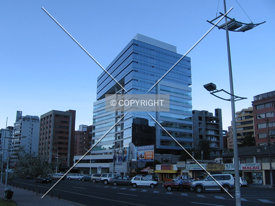 Renazzo Plaza by Rodrigo Salas