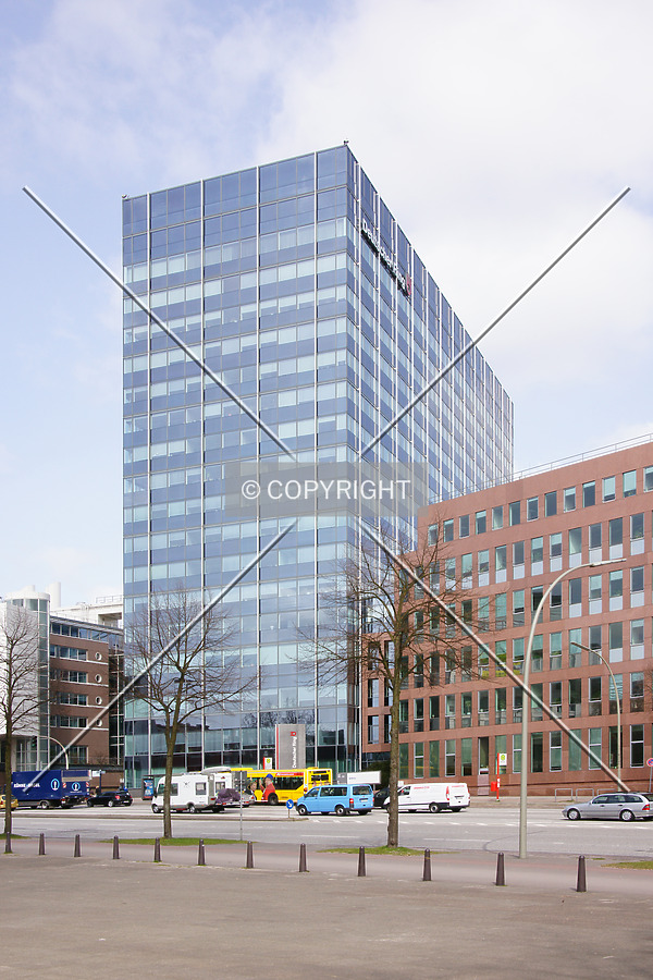 Hochhaus Deutscher Ring by Nephilim