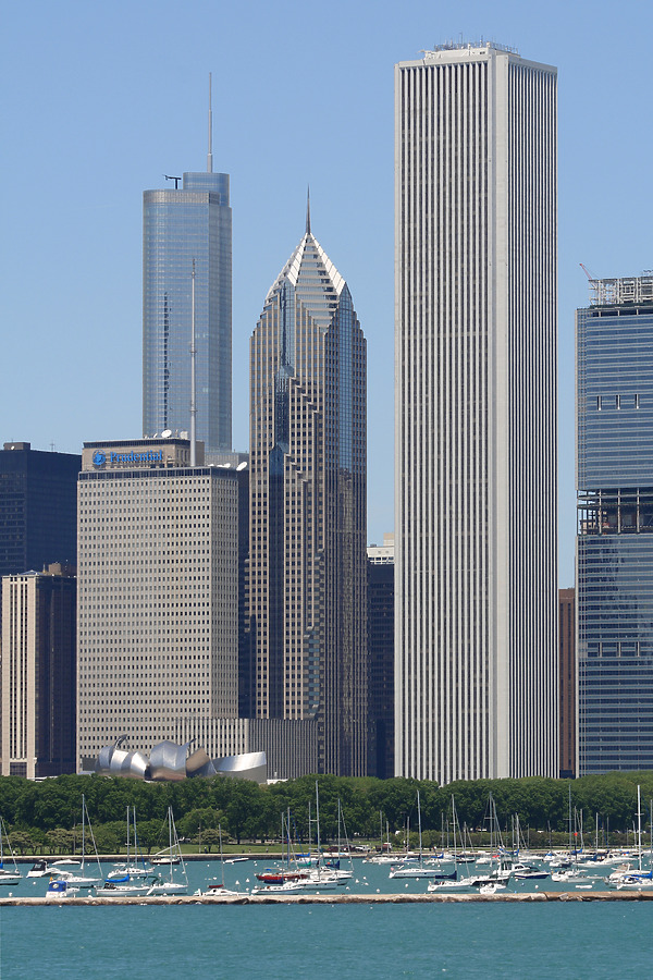 Two Prudential Plaza by Michiel van Dijk