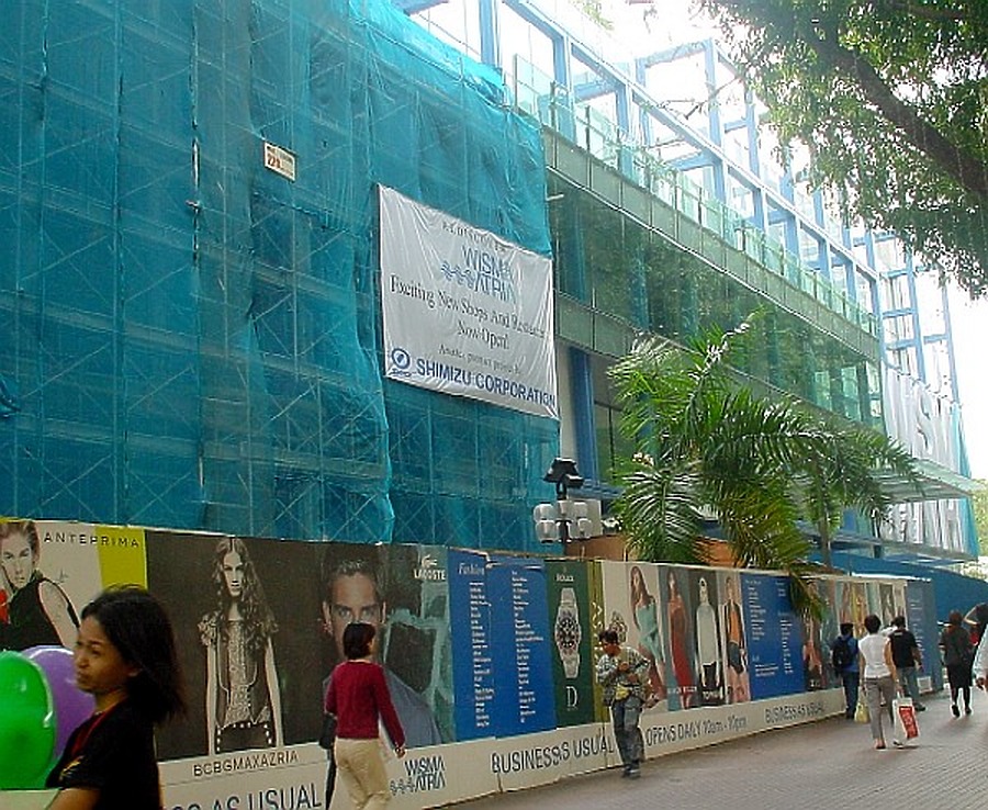 Wisma Atria by Edmund Teo