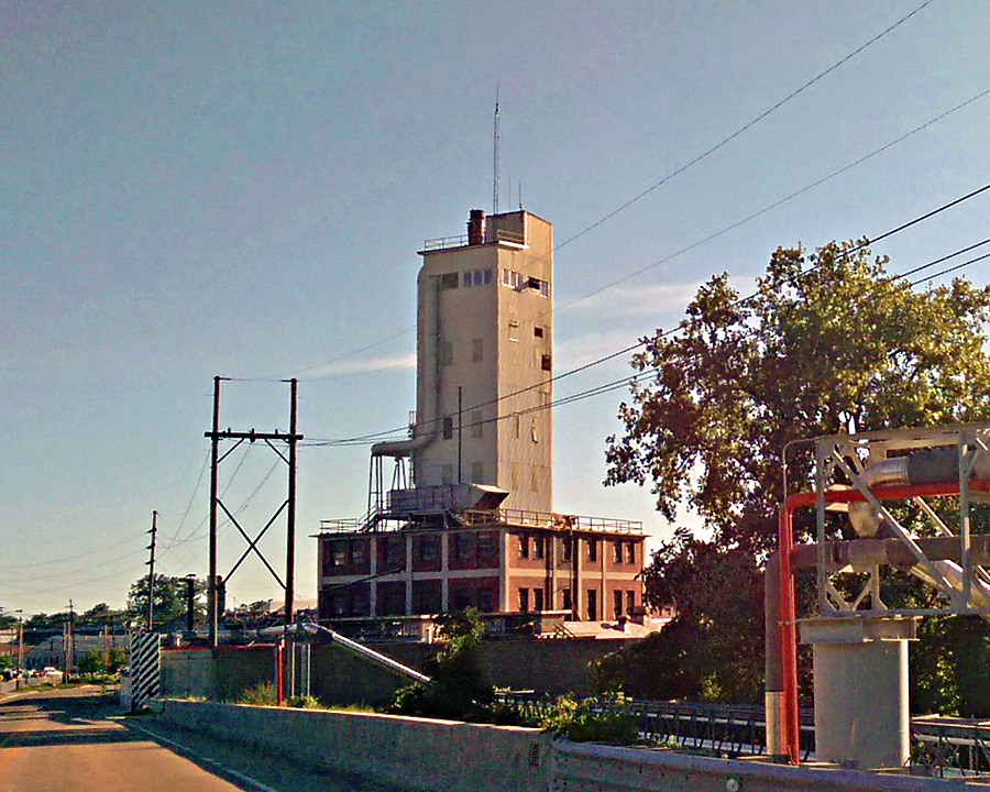 Olin Corporation Tower by Ryan Hildebrand