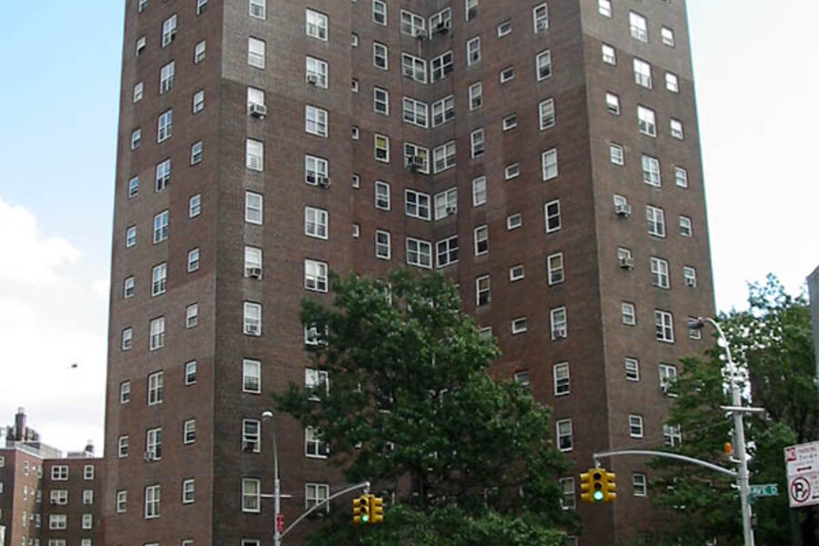 Riis I Houses, Building III