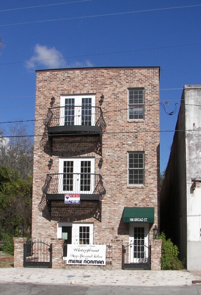 106 Broad Street