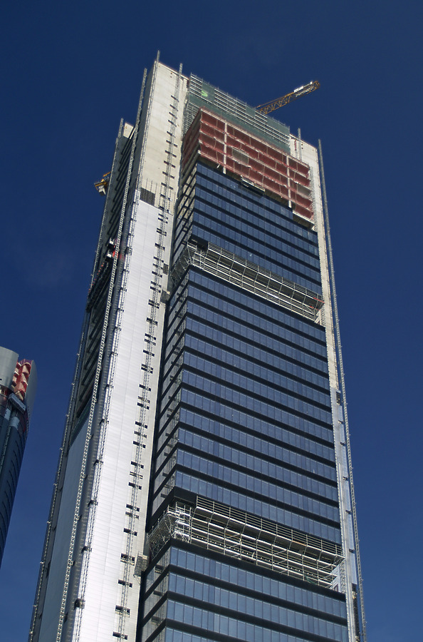 Torre Caja Madrid by Cesar Serrano