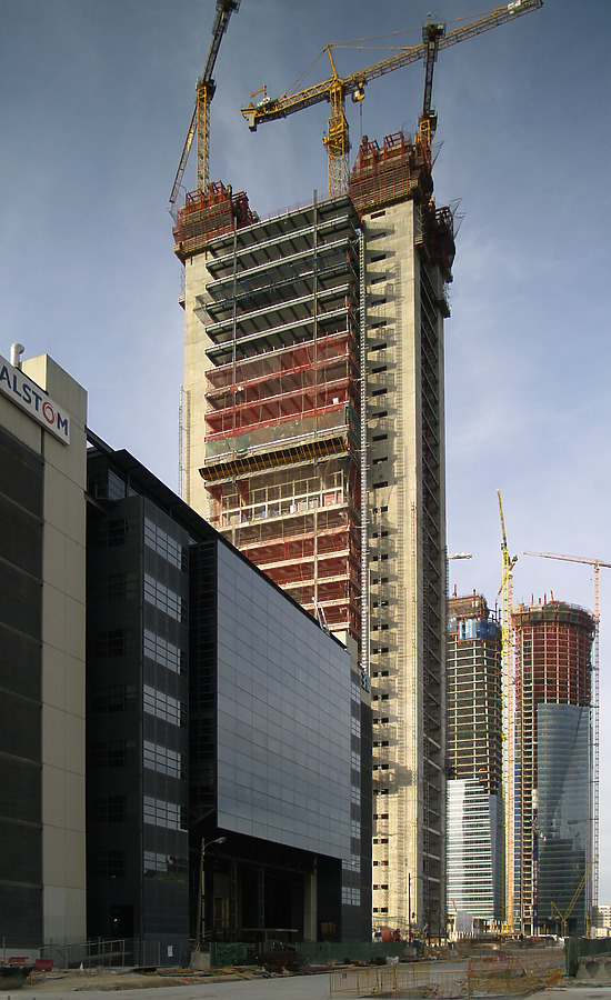 Torre Caja Madrid by Cesar Serrano