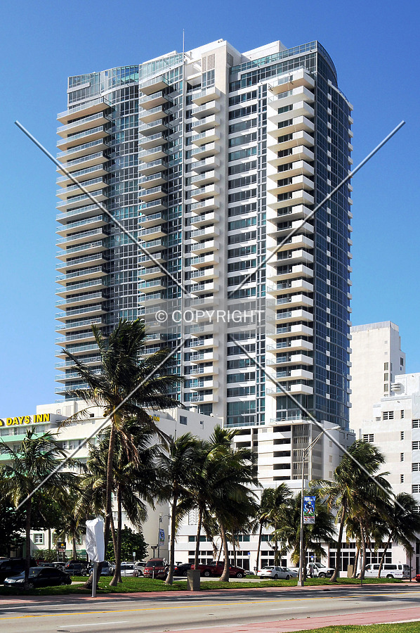 The Setai Tower by Jorge Molina