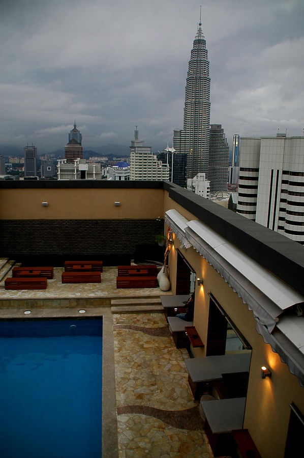 Menara PanGlobal by John Bek