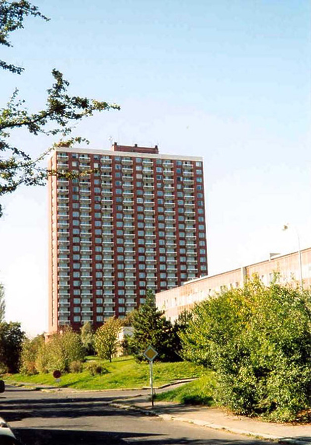 Hotel Rhea by O. Plsek