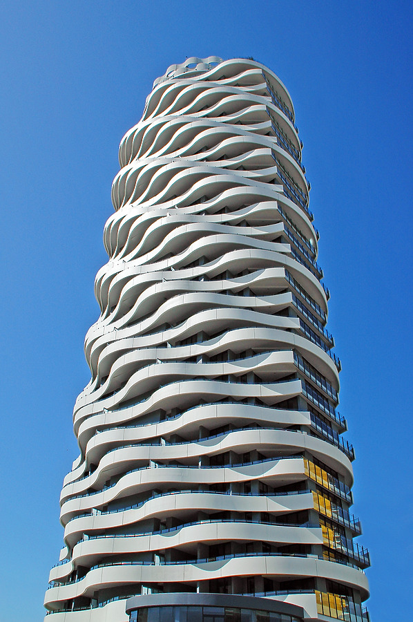 The Wave by John Bek