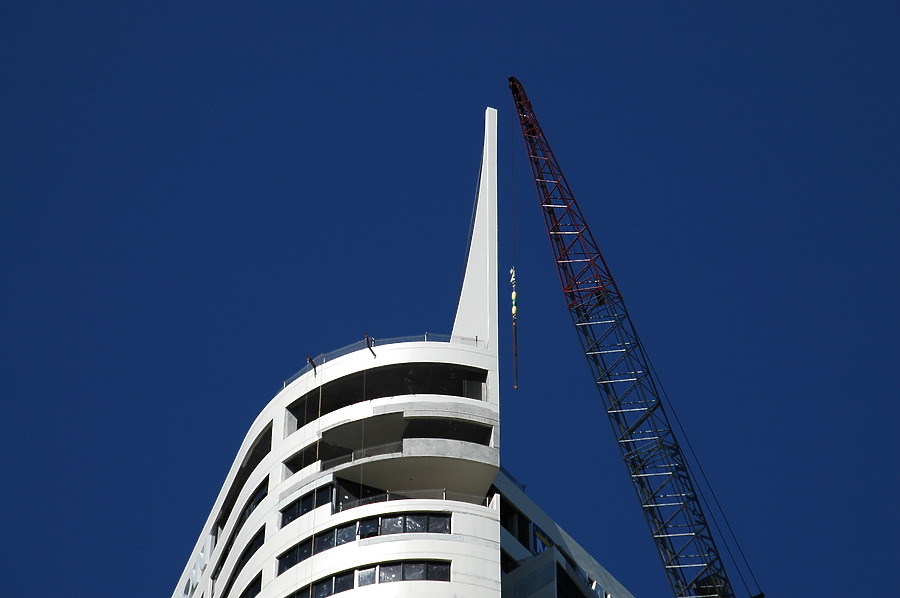 Meriton Tower by John Bek