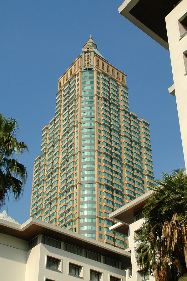 Centrepointe Ratchadamri by John Bek