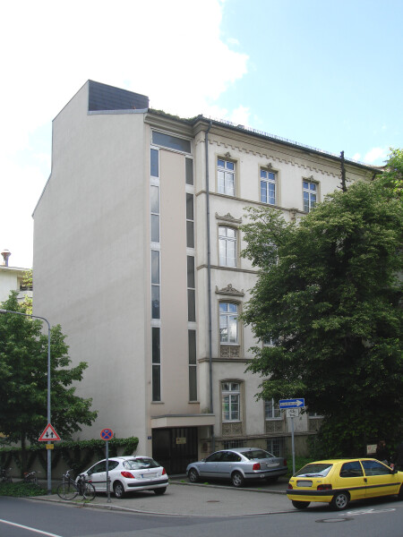 Westendstraße 11