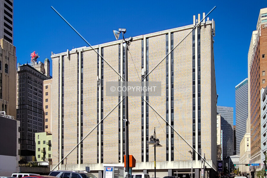 1600 Commerce Street