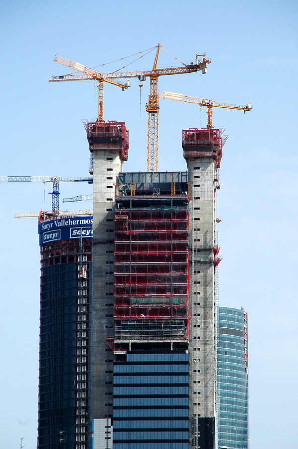 Torre Caja Madrid by John Bek
