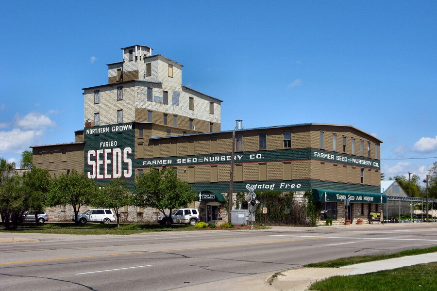Farmers Seed & Nursery Company