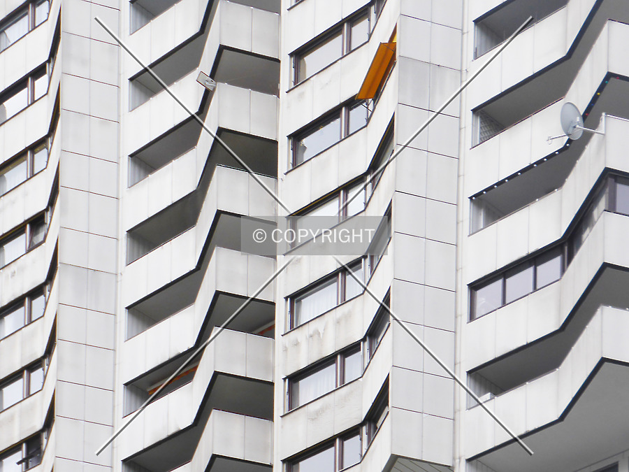 Wohnpark Alterlaa - Block B3-B8 by Nephilim