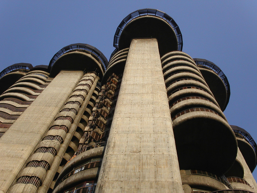 Torres Blancas by Cesar Serrano