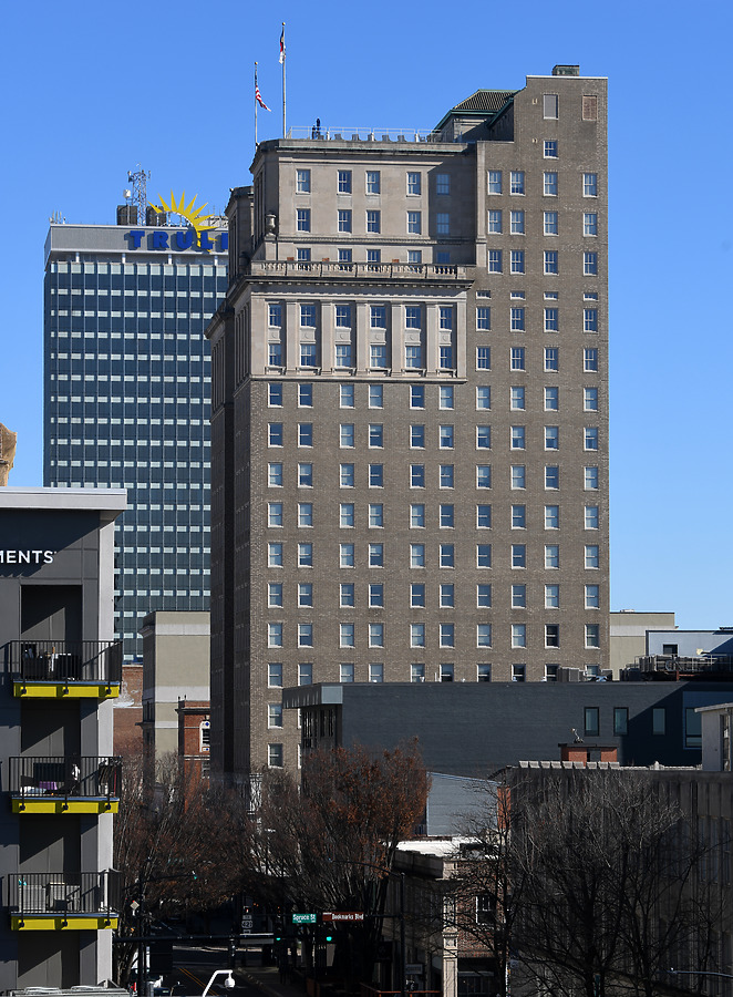 Nissen Building by John W. Cahill