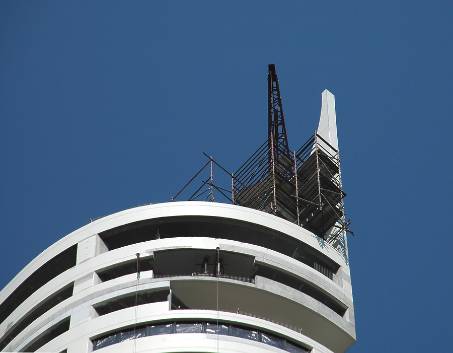 Meriton Tower by John Bek