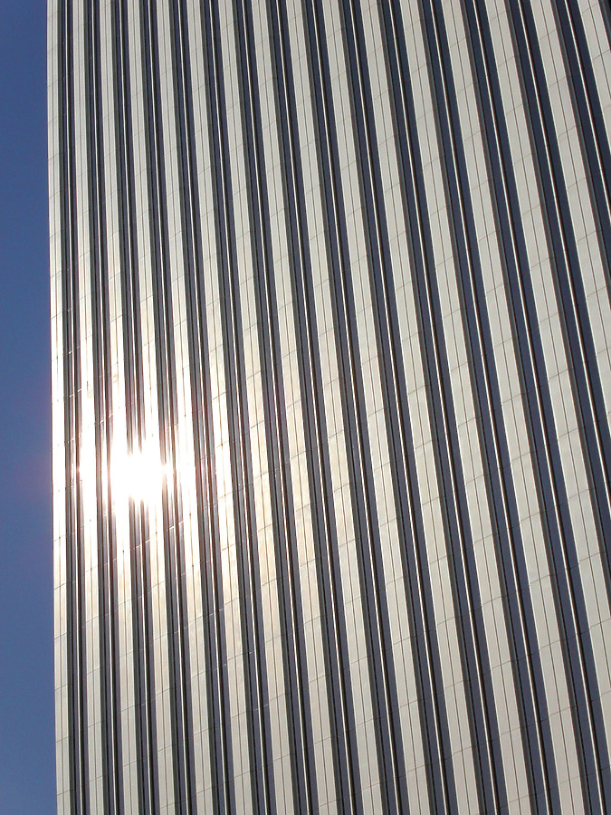 Torre Picasso by Cesar Serrano