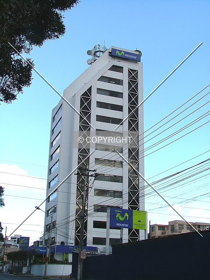Edificio Movistar by Rodrigo Salas
