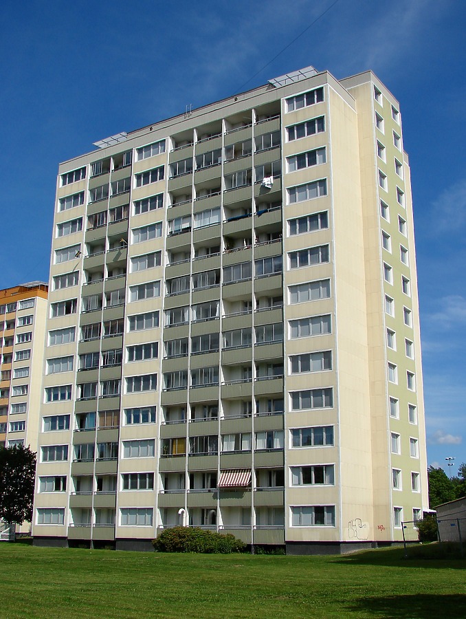 Elsarostigen 4 by Robin Spetz