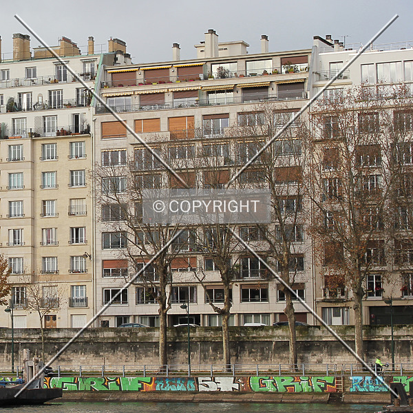 130 Quai Louis Blériot Photo 790919633 Stock Image SKYDB