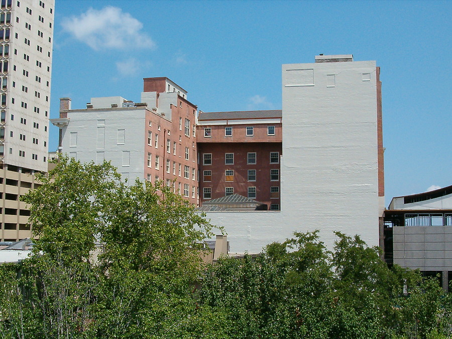 Battle House Hotel by Rodney Gunn