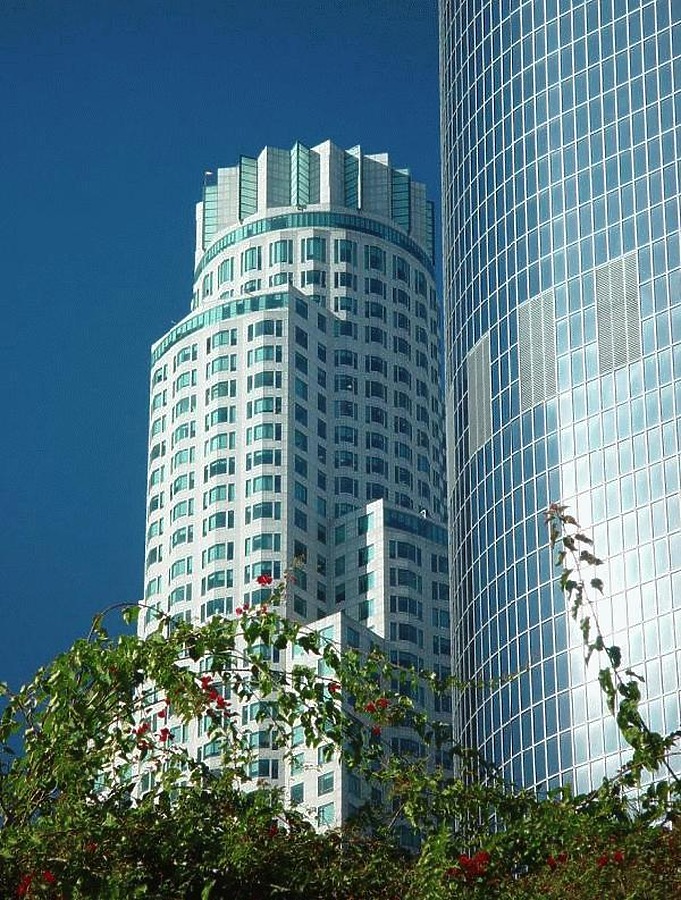 US Bank Tower by Garrett Stout