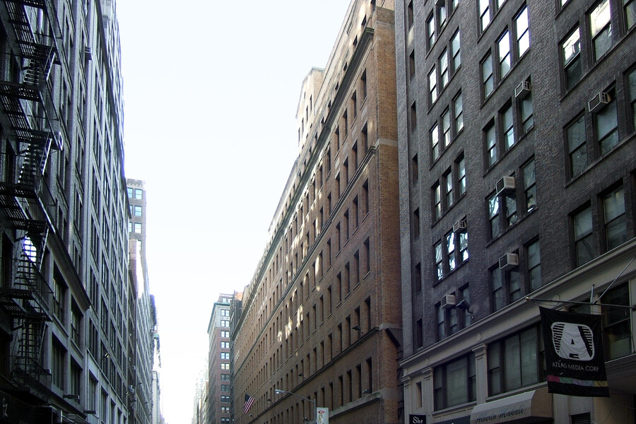 Verizon West 36th Street Building