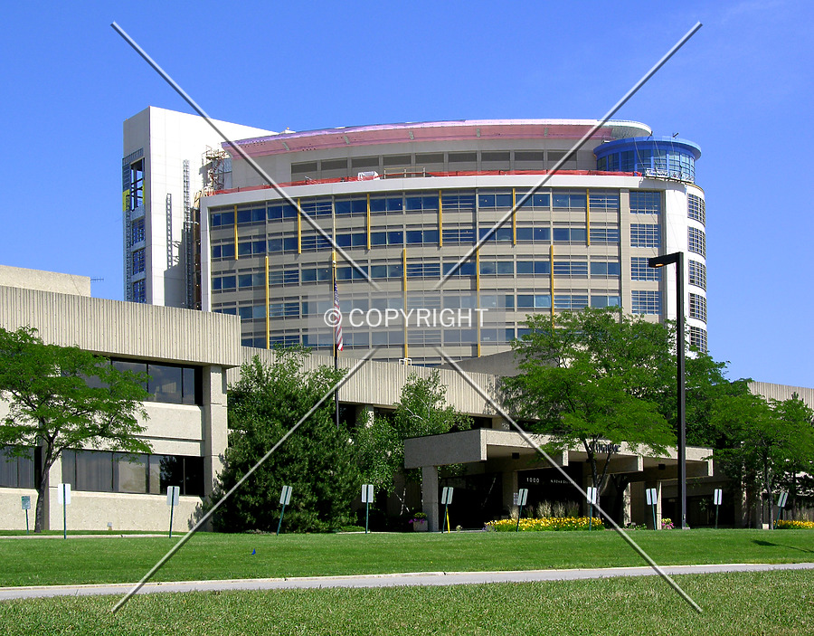 Children's Hospital of Wisconsin West Tower by Chris Patriarca