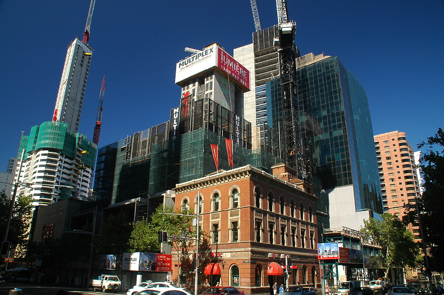 Lumière Residences by John Bek