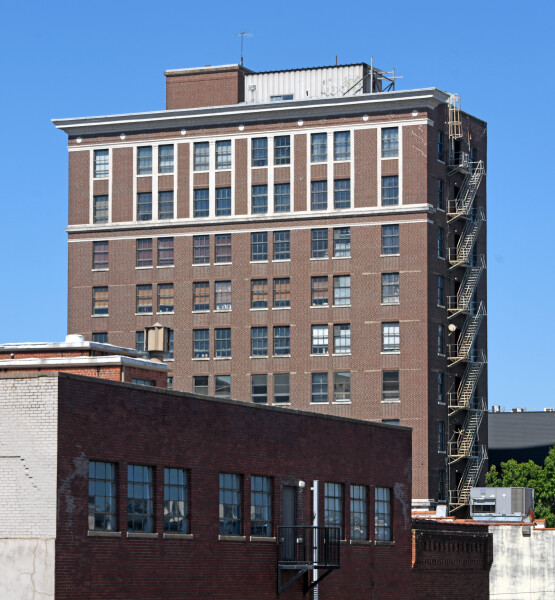 793-044-488