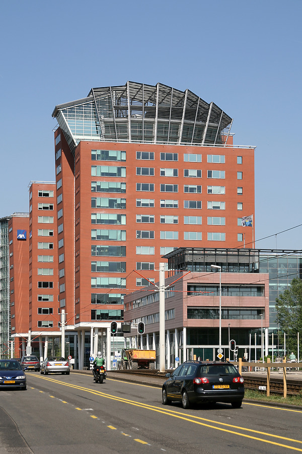 AXA by Michiel van Dijk