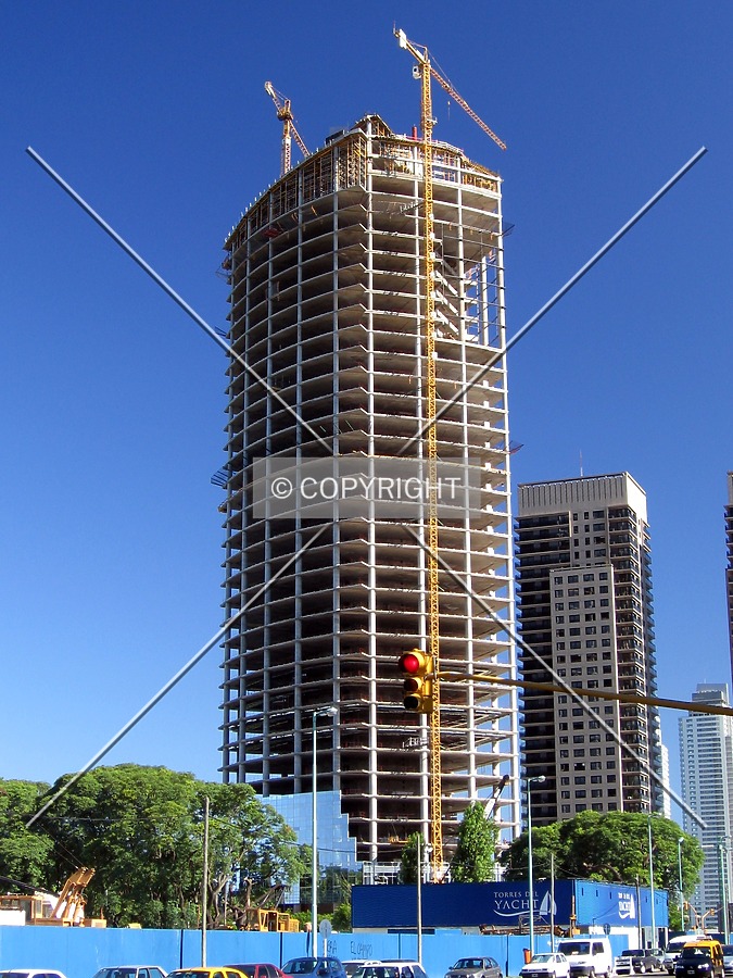 Torre Repsol YPF by Maximiliano Buono